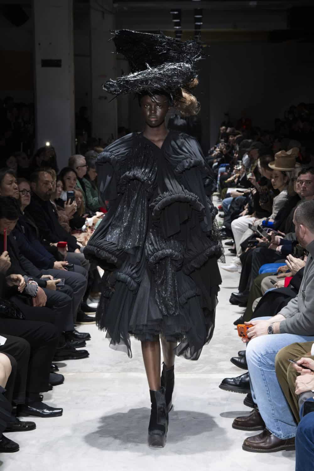 26SS Comme des Garcons プリーツジャケット Comme des Garçons: Ready-To-Wear FW26 - 10 Magazine USA